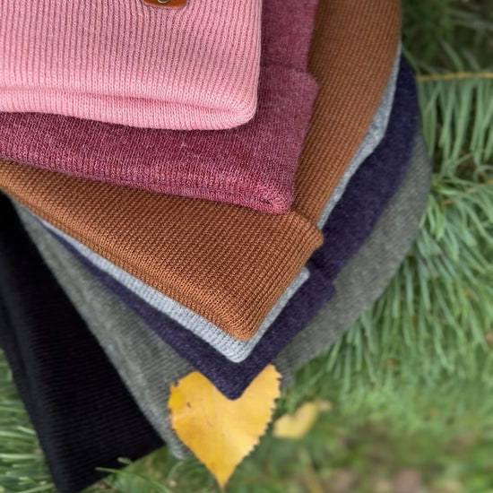 HAAKWEAR beanies